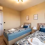 Luxury 2bedroom In Complex Family Garden With Free Parking Apartmán Varna