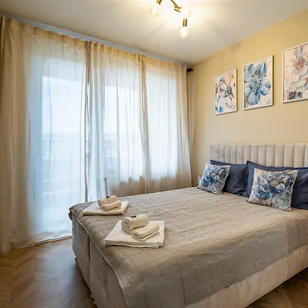 Appartamento Luxury 2bedroom In Complex Family Garden With Free Parking *